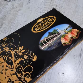 Hayatımın En Kötü Tatlı Deneyimi: Fıstıklı Çimdik Hayal Kırıklığı