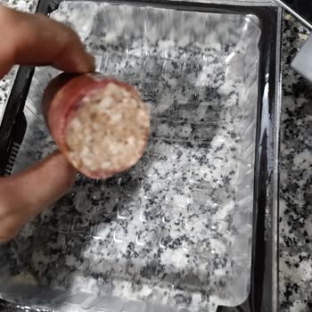 Başyazıcı Sucuğun İç Rengi Şaşırttı