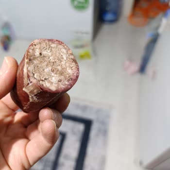 Başyazıcı Sucuğun İç Rengi Şaşırttı