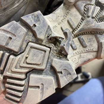 Dayanıksız İş Ayakkabısı Sorunu