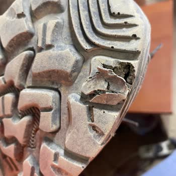 Dayanıksız İş Ayakkabısı Sorunu