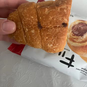 Migros'tan Aldığım Kruvasan Hayal Kırıklığı