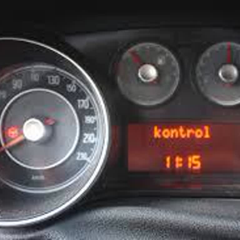 Fiat Punto Direksiyon Arızası Güvenliği Tehdit Ediyor