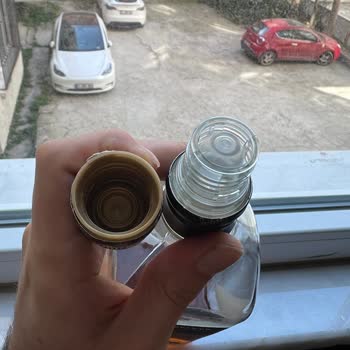 Johnnie Walker Black Label Viskide Böcek Şoku