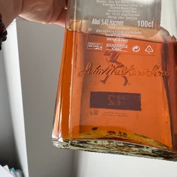 Johnnie Walker Black Label Viskide Böcek Şoku