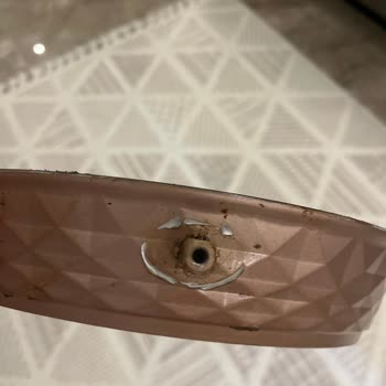 Karaca Bio Granit Diamond 7-teiliges Set – Griff der Pfanne ist abgebrochen und macht Abblätterung