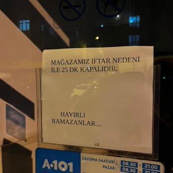 A101 Mağazalarının İftar Saatinde Keyfi Kapanması