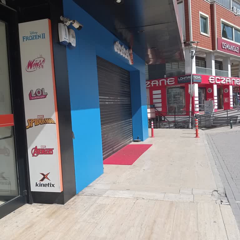 Cuma Günü Kapanan Mağaza Hayal Kırıklığı