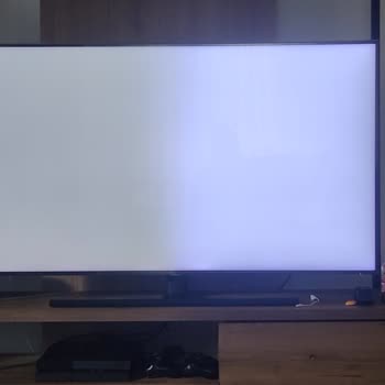 Samsung QLED Televizyonumun Beklenmedik Ekran Arızası