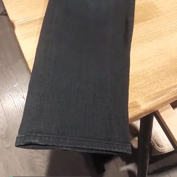 Mavi Pantolon Paça Dönmesi Ve Yırtılması Renk Atması...