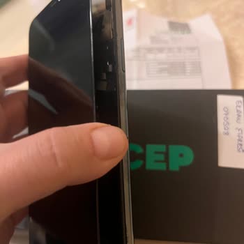 İphone 11 Pro Max Ekran Sorunu Ve Garanti Problemi
