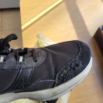Skechers Ayakkabıda Hayal Kırıklığı: 4 Ayda Dağıldı