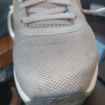 Reebok Ayakkabıda Sökülme Ve Deformasyon Şoku