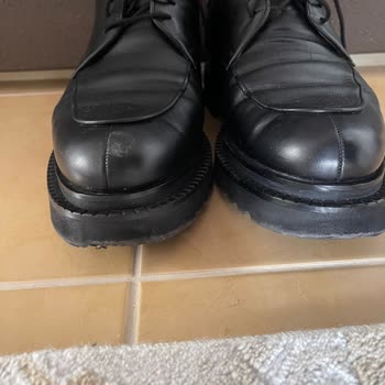 Ayakkabı Tabanında Soyulma Ve Yetersiz Müşteri Hizmeti