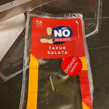 Sandviçten Çıkan Tavuk Kemiği Şoku