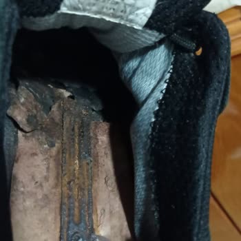 YDS Boots Yerli Ve Milli Ayakkabıda Hayal Kırıklığı