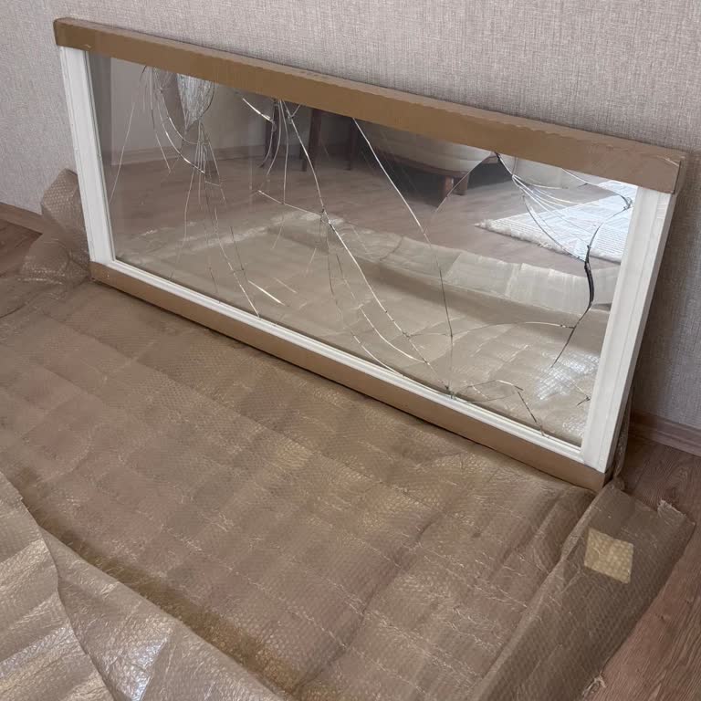 Kırık Ayna Ve Sorumluluk Almayan IKEA