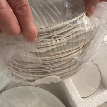 Kırık Yemek Takımı Ve Kötü Müşteri Hizmeti