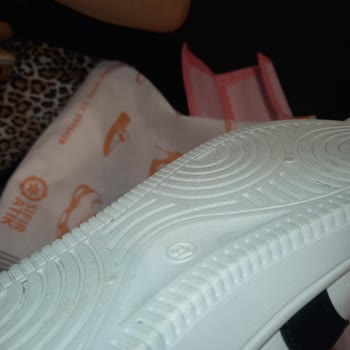 Kaygan Ayakkabı Değişim Sorunu