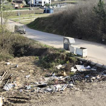 Başiskele'deki Çöp Ve Yol Sorunları