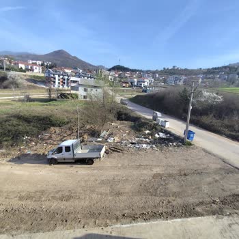 Başiskele'deki Çöp Ve Yol Sorunları