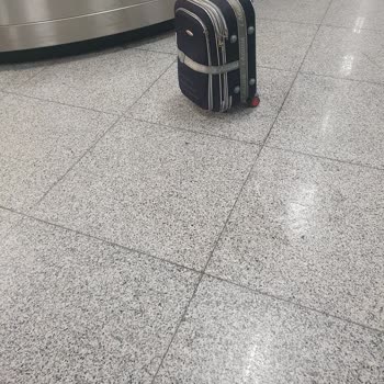 Uçuş Sonrası Kırılan Valiz İçeriği: Tazminat Talebi