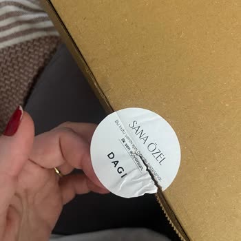 Dagi Açılmış Ürün Kutusu Ve Memnuniyetsizlik