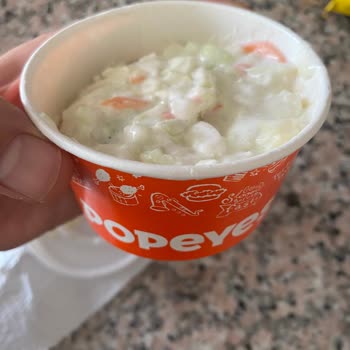 Gravy Sos Yerine Salata: Popeyes'ten Yine Hayal Kırıklığı
