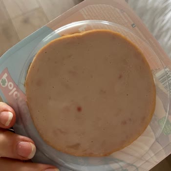 Son Kullanma Tarihi Geçmemiş Piliç Füme Etin Küflenmesi