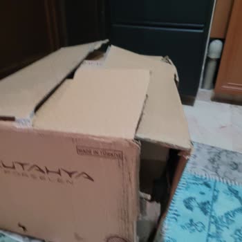 Aras Kargo'nun Yanıltıcı Teslimat Ve Hasarlı Paket Sorunu