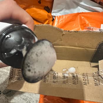 Morfose Saç Köpüğü Sıvılaşıyor Ve Kapak Bozuluyor