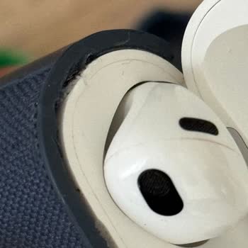 Airpods Kılıfının Kullanım Zorluğu