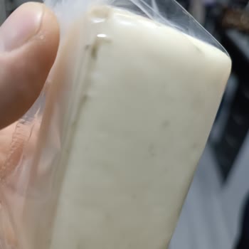 Tire Tereyağında Açılmadan Küf Oluşumu