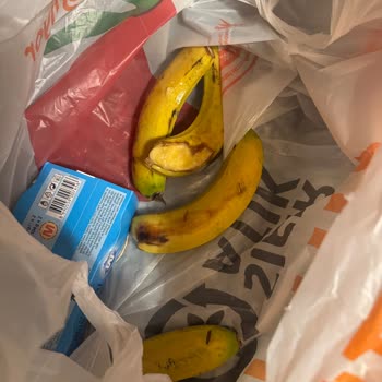 Ezilmiş Muzlar Ve Yetersiz Müşteri Hizmetleri