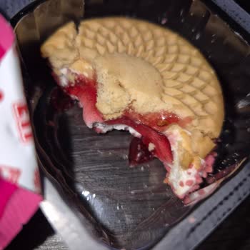 Eti Puf'ta Böcek Şoku