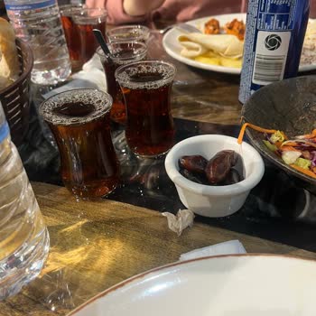 Dostlar Sofrası (Gebze) Eksik Personel Ve Kaotik İftar Deneyimi