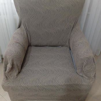 Yanıltıcı Kanepe Örtüsü Siparişi Ve İletişimsizlik