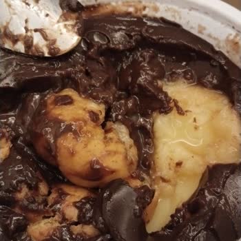 Bozuk Profiterol Şikayeti: Taze Olmayan Ürün Deneyimi