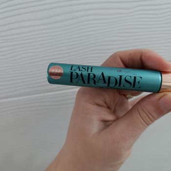 L'Oreal Rimel Kullanımı Sonrası Kirpik Dökülmesi Ve Memnuniyetsizlik