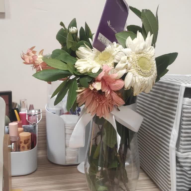 Solmuş Çiçek Ve Geç Teslimat Hayal Kırıklığı