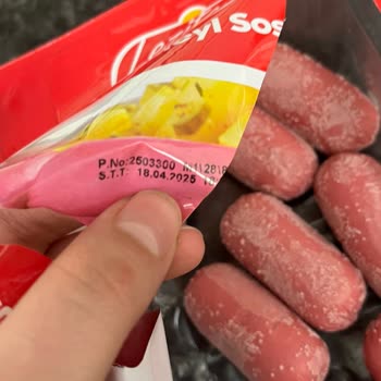 Lezita Sosislerde Şok Edici Durum!