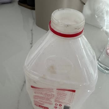 Eker Ayranında Küf Ve Ekşilik Şoku
