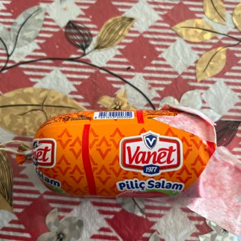 Vanet Piliç Salamda Şok Edici Buluntu