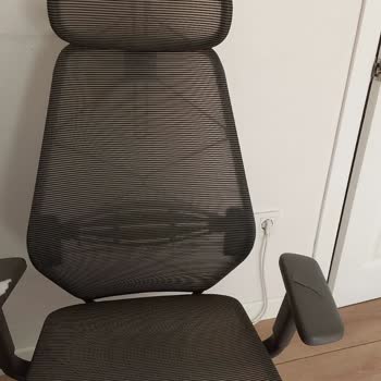 IKEA Sandalye Kolçaklarında Beklenmedik Sorun