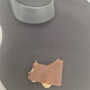 Çikolatadan Çıkan Şok Edici Yabancı Madde