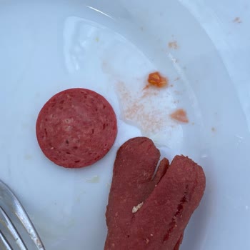 Kahvaltıda Hayal Kırıklığı: Soğuk Omlet Ve İlgisiz Hizmet