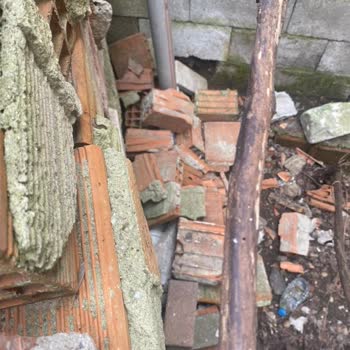 Mezarlığa Akan Pis Su Sorunu