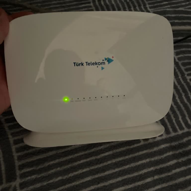 1 Aydır Devam Eden İnternet Kesintisi Mağduriyeti