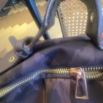 Samsonite Sırt Çantasında Kalitesiz Sap Malzemesi Sorunu