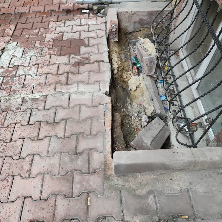 Kaldırımların Yanlış Kullanımı Ve Güvenlik Sorunları